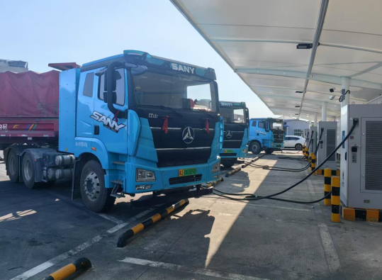 临澧县精准施策，推动货运车辆降碳提效，引领道路货物运输绿色转型