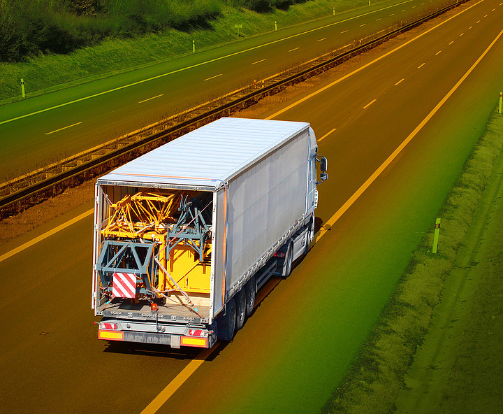 公路道路交通环境与道路货物运输的协同发展